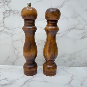 Vintage Wood Salt and Pepper Shaker Grinder Mill Set Kitchen Decor 70s Retro